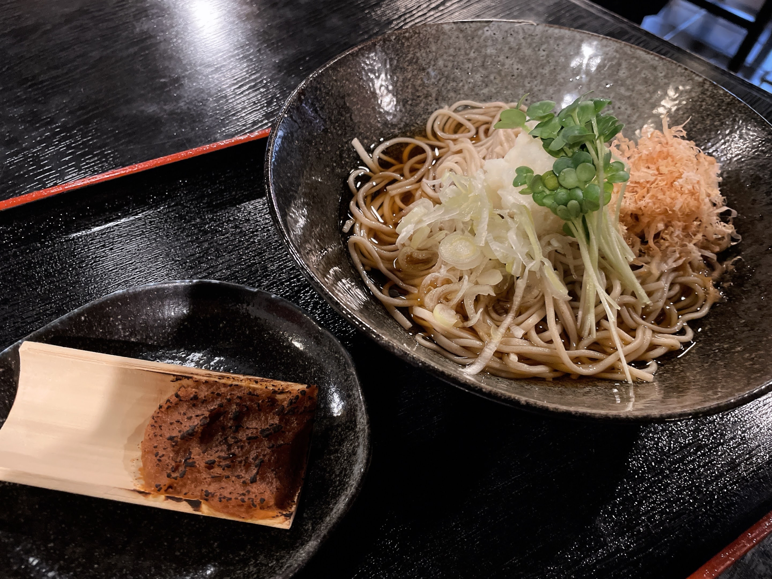 信州諏訪の「おしなそば」信州の伝統野菜 上野大根と諏訪のお味噌で